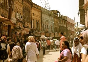 India drukte op straat