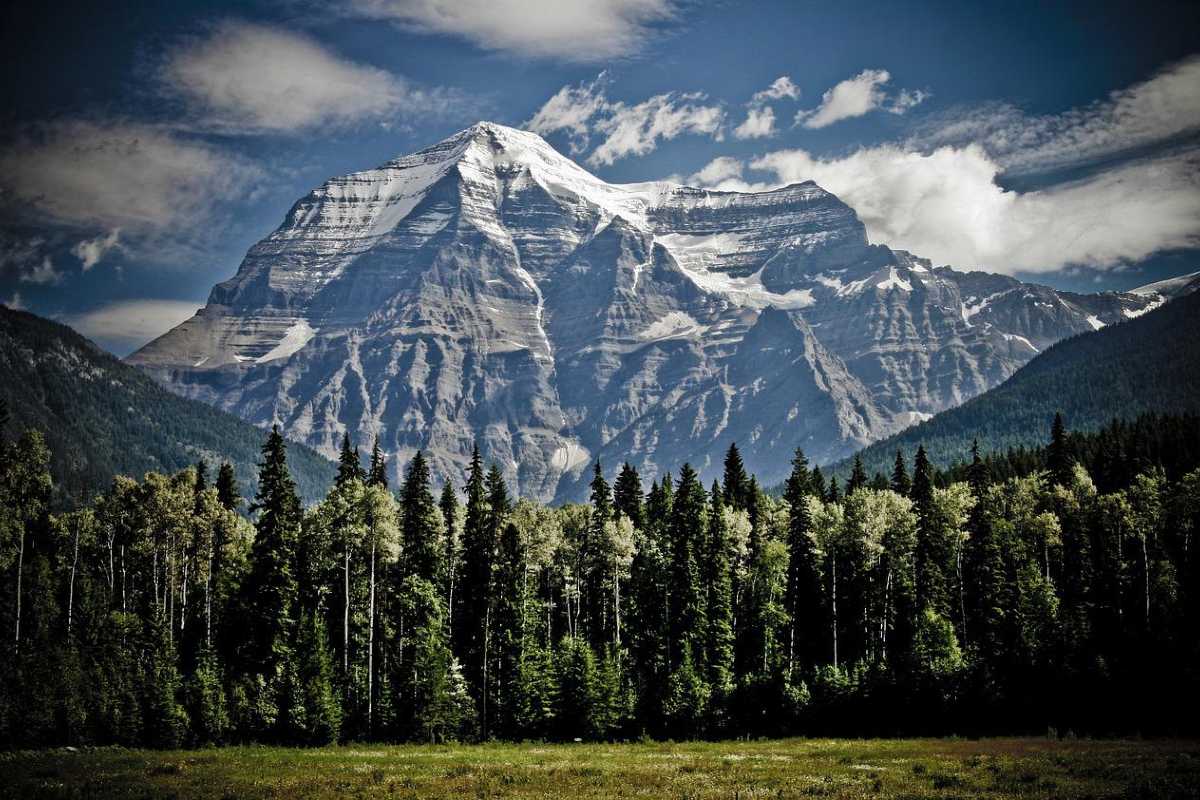 mount Robinson Canada