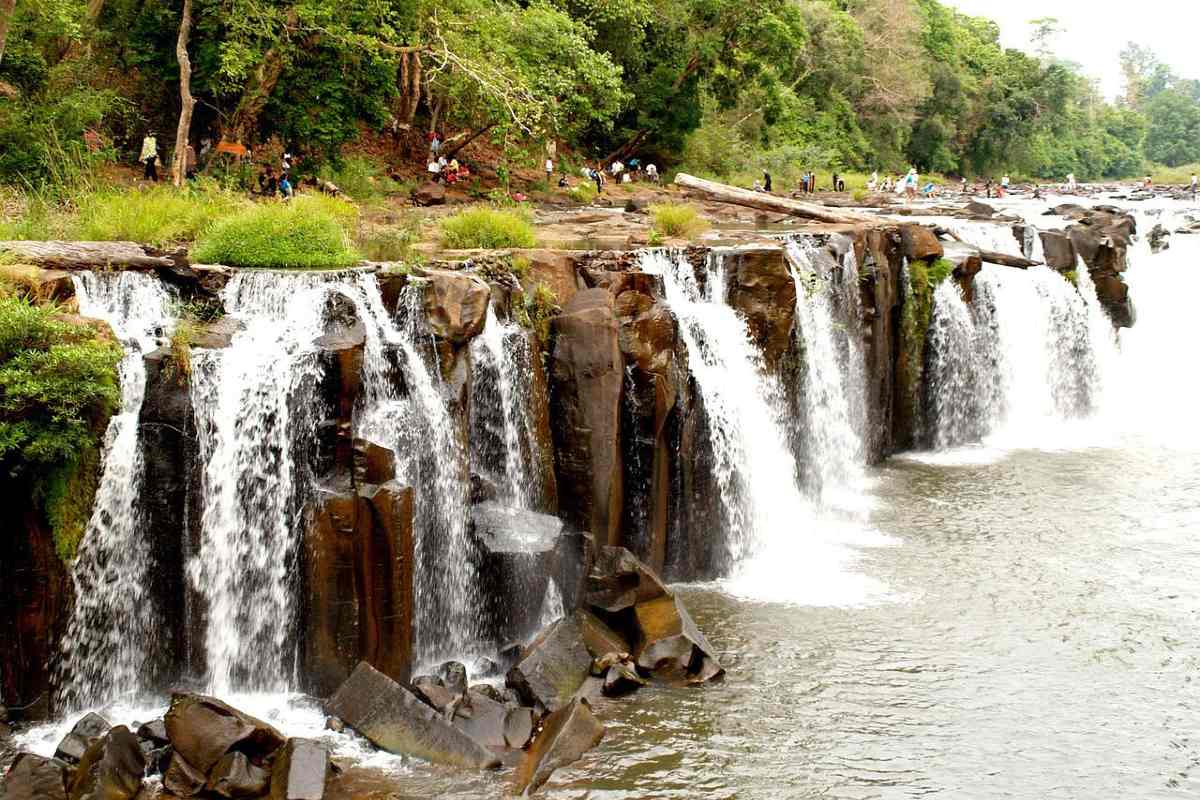 wandelen langs de watervallen Canada