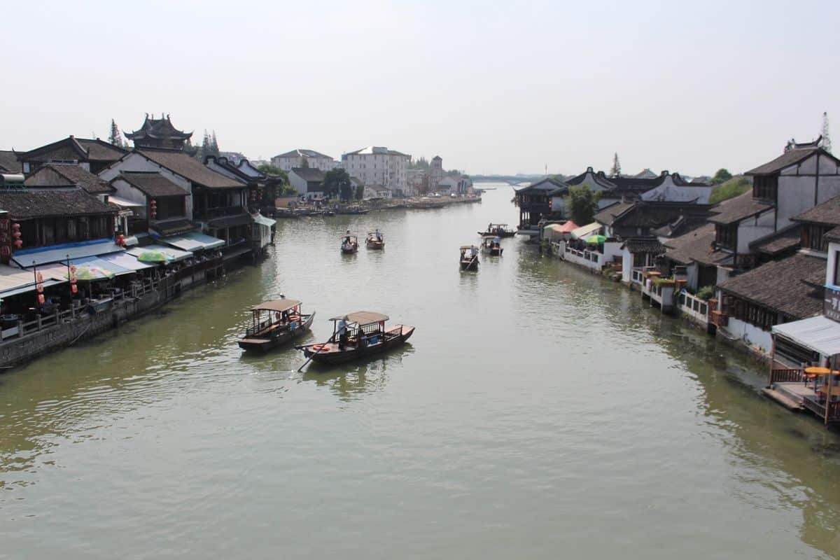 Zhujiajiao dorp aan het water